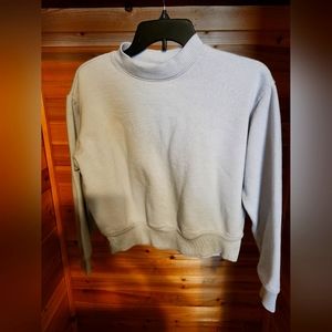 Xs crop sweatshirt